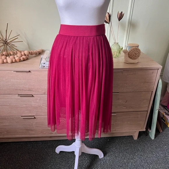 Maroon Red Layered Mesh Pleated Tutu High-Waist Modest Midi Knee-Length Skirt S - Picture 3 of 16
